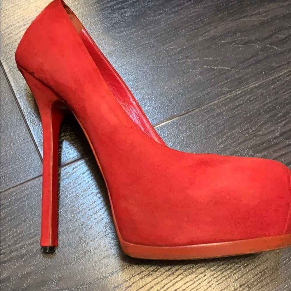 Ysl Pumps - image 2